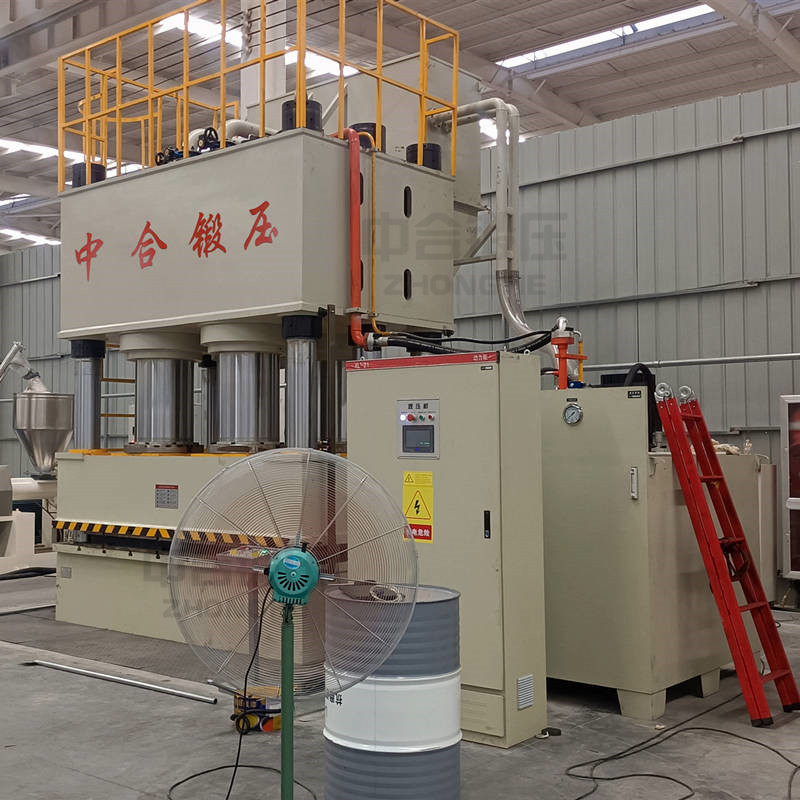 壓濾板成型液壓機_2000噸油壓機_濾芯板生產(chǎn)設備