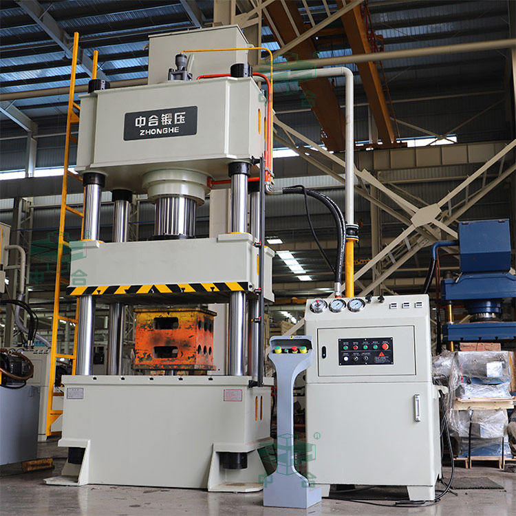 315噸金屬成型液壓機(jī)車間實拍.jpg 315噸金屬成型液壓機(jī)車間實拍.jpg