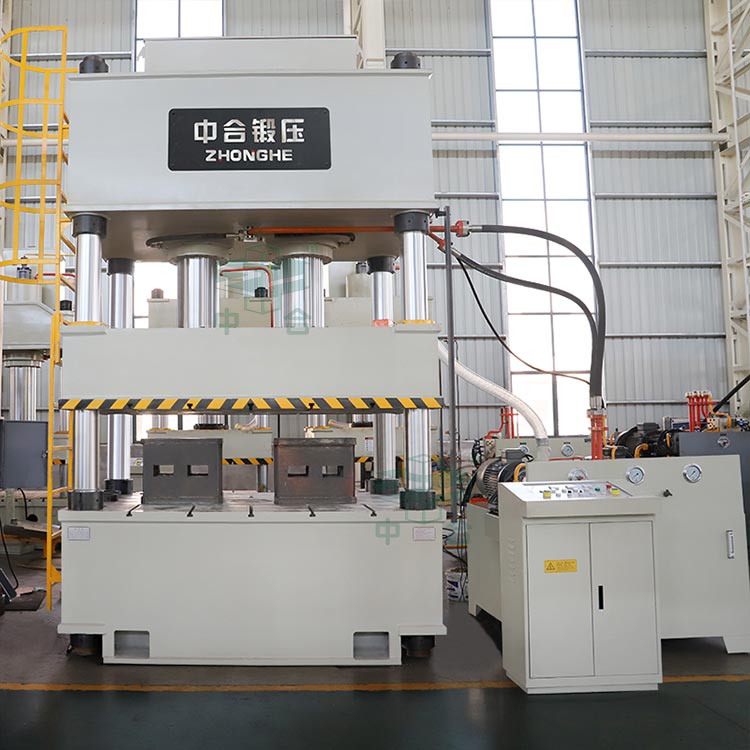 500噸四柱液壓機(jī).jpg 500噸四柱液壓機(jī).jpg