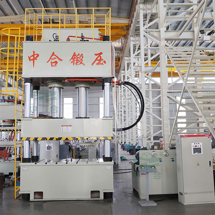 500噸四柱液壓機(jī).jpg 500噸四柱液壓機(jī).jpg