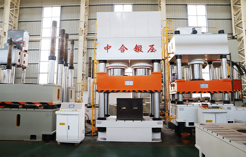 如何選擇木屑托盤成型液壓機(jī)？廠家建議