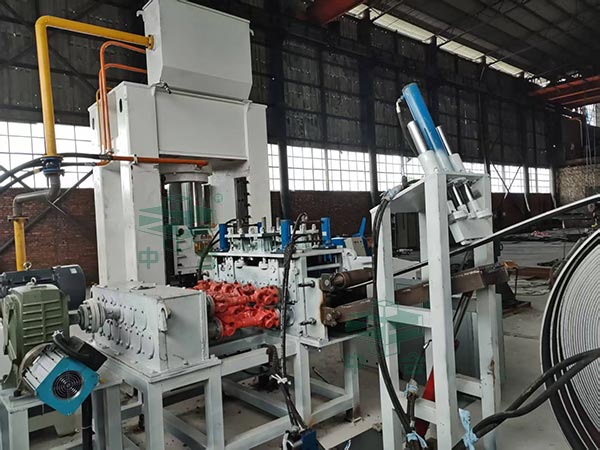 315噸框架式錨桿托盤生產(chǎn)線.jpg 315噸框架式錨桿托盤生產(chǎn)線.jpg