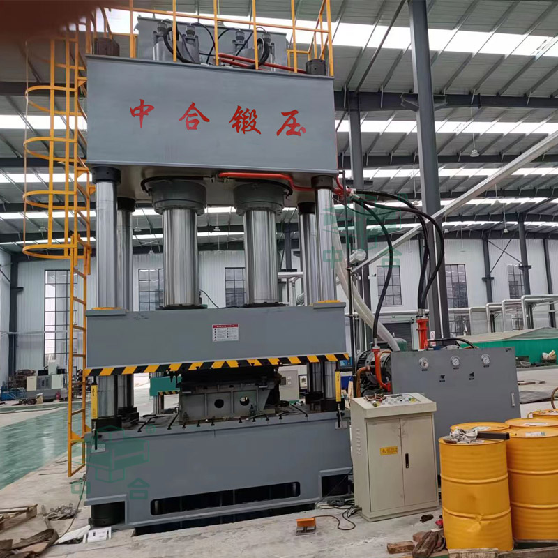 800噸四柱液壓機(jī) 800噸四柱液壓機(jī)