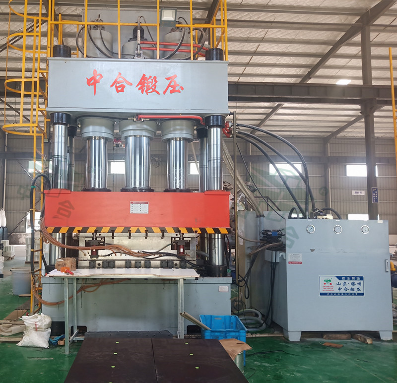 復(fù)合建筑模板生產(chǎn)設(shè)備_800噸液壓機(jī)_復(fù)合材料模壓成型(圖2) 復(fù)合建筑模板生產(chǎn)設(shè)備_800噸液壓機(jī)_復(fù)合材料模壓成型(圖2)